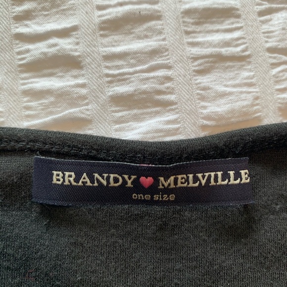 Brandy Melville crop top - Picture 3 of 3